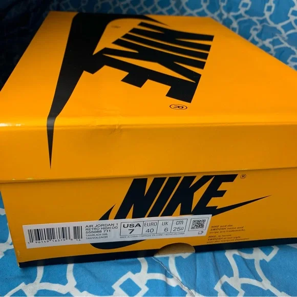 Nike Air Jordan 1 high Men’s size 7 Yellow toe retro og black taxi rare sneakers - Picture 7 of 8